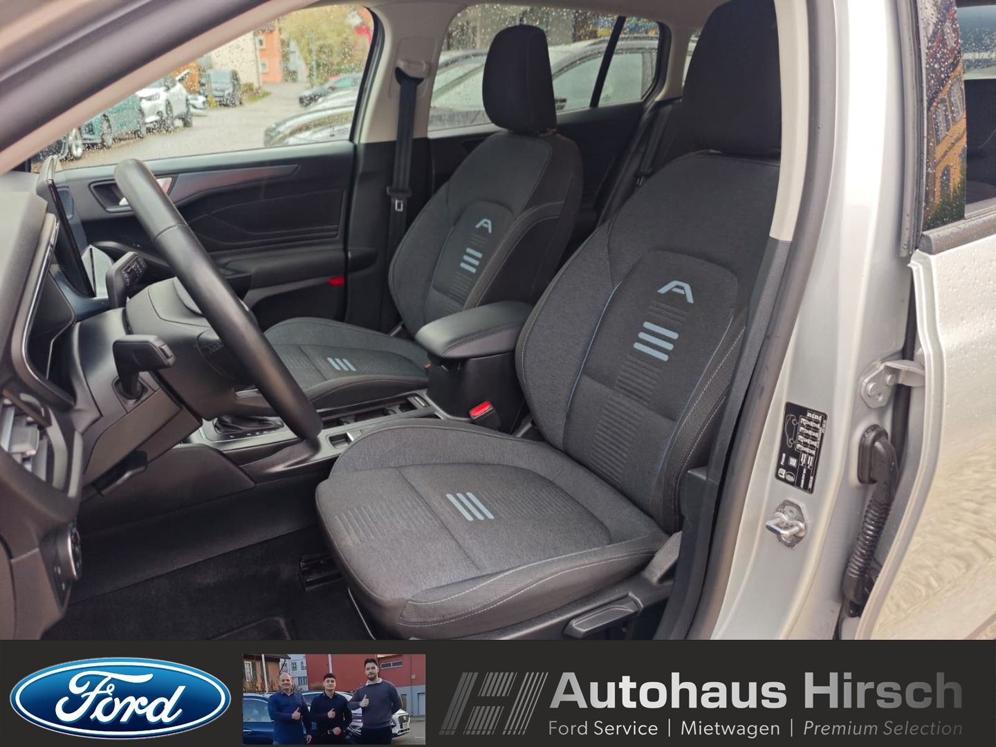 Ford Focus Turnier Active Navi LED ACC Apple CarPlay