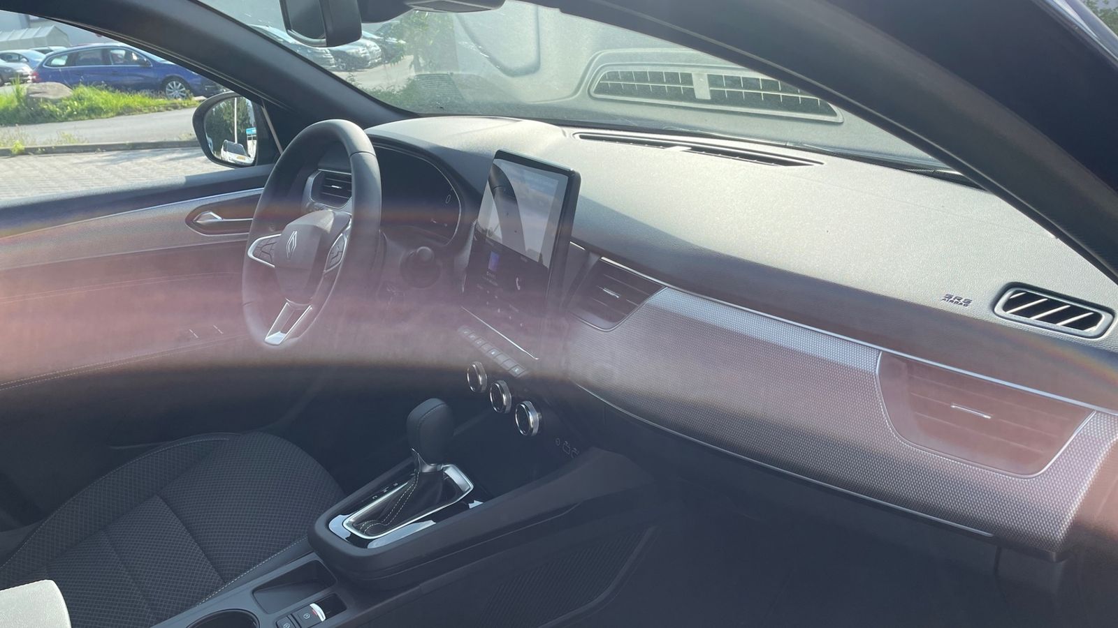 Renault Arkana TECHNO Mild Hybrid - Samsaru's Car Outlet