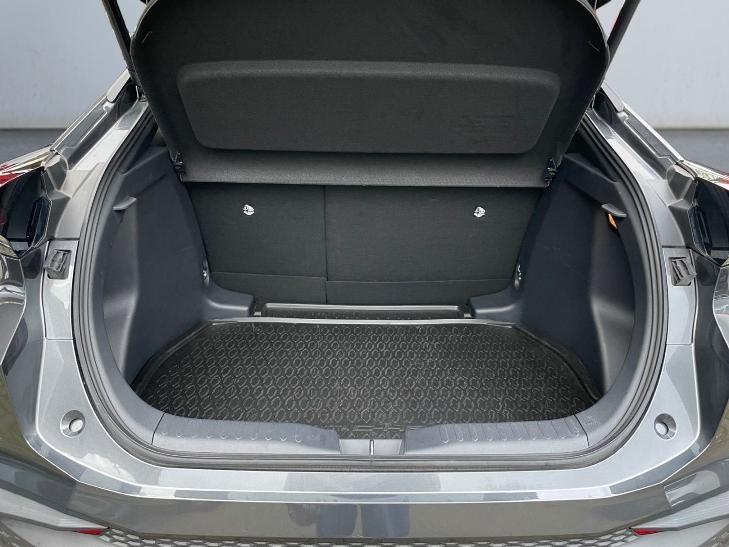 Toyota C-HR 1.8 Hybrid Team D *Navi*LED*CarPlay*el Heck