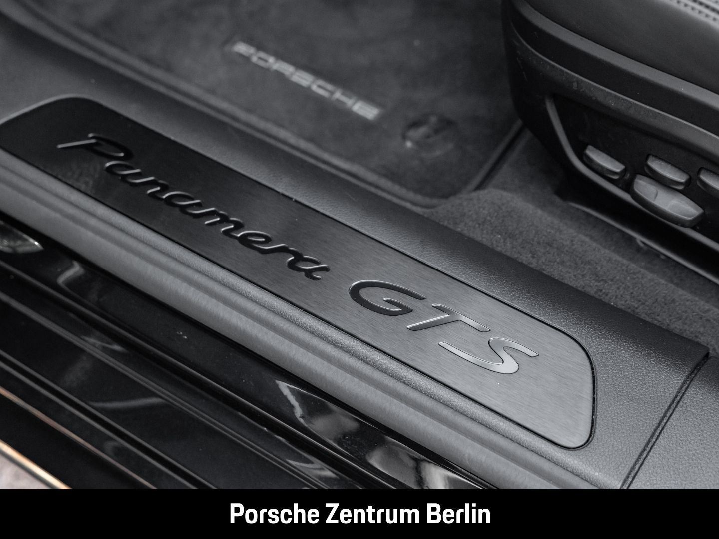 Porsche Panamera GTS BOSE Surround-View Panoramadach LED