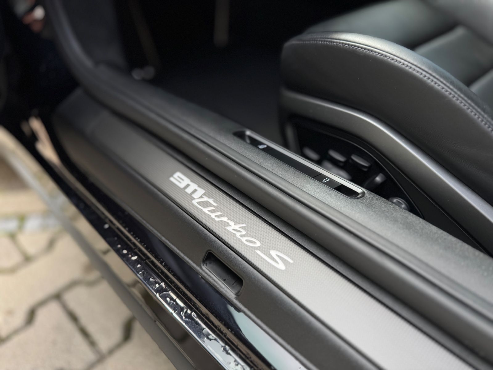 Porsche 992 Turbo S Coupé Carbondach*Lift*Burmeister*360