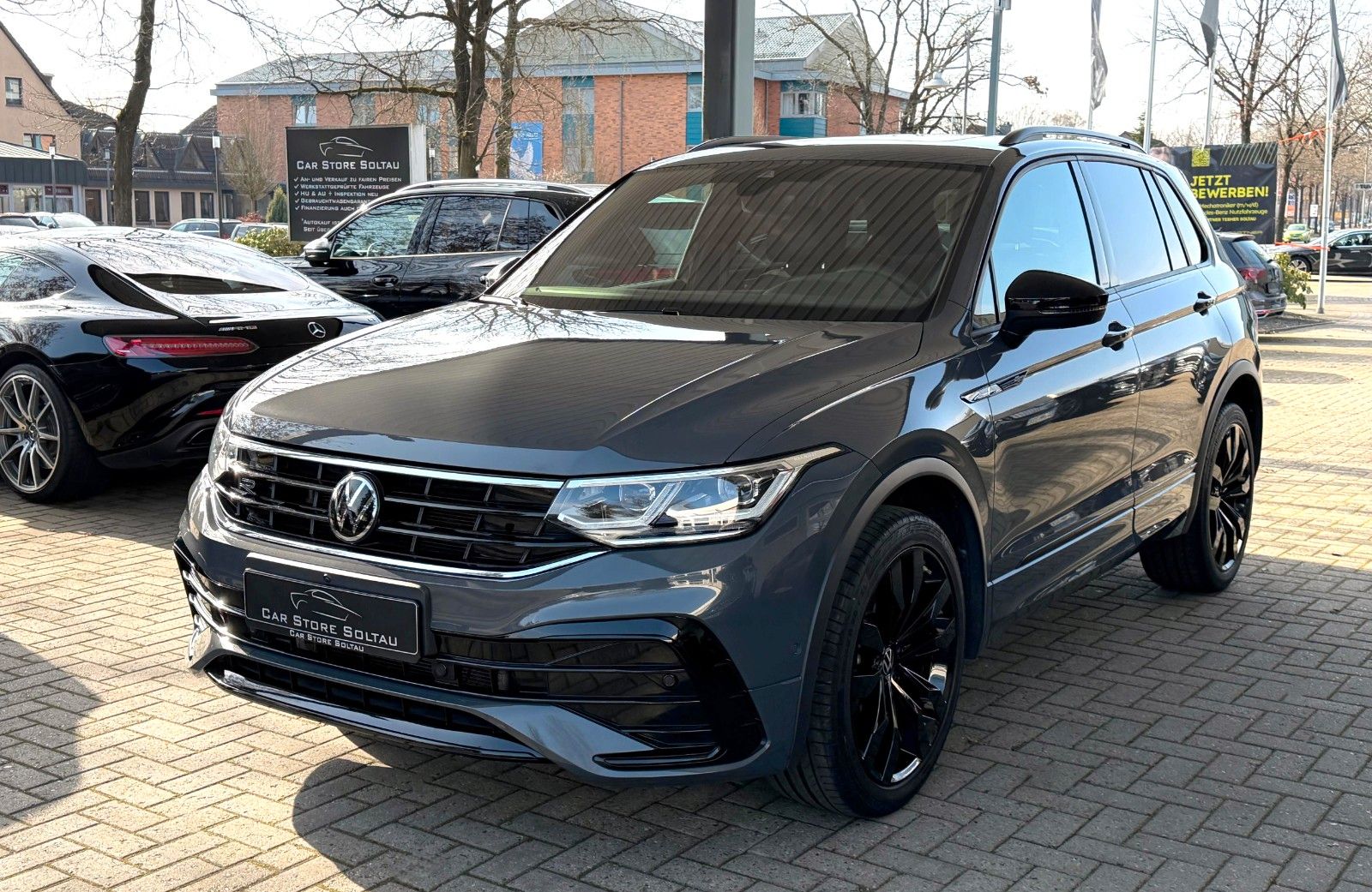 Volkswagen Tiguan R-LINE BLACK Pano 360° HuD Assist+ AHK 20