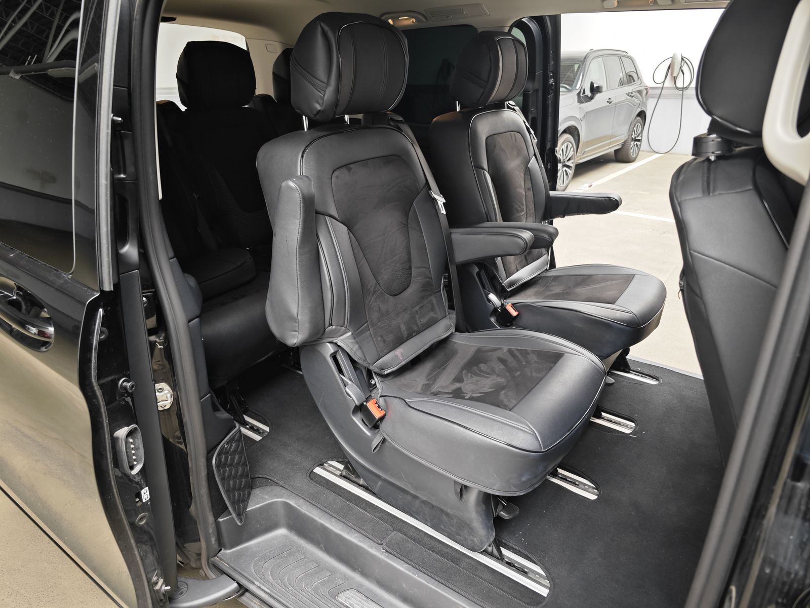 Mercedes-Benz V 250 Avantgarde - Samsaru's Car Outlet