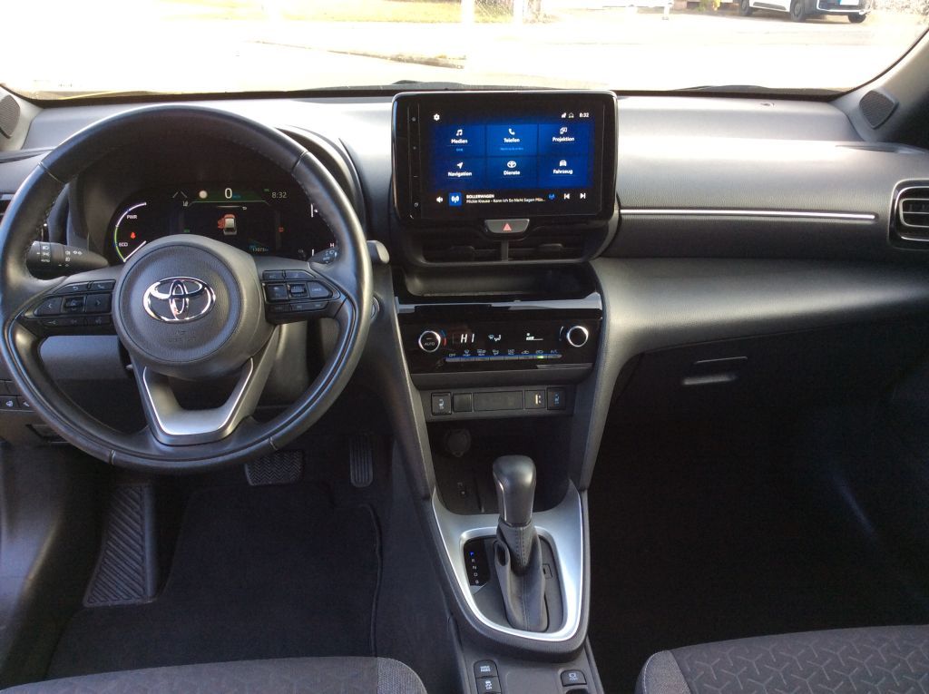 Toyota Yaris Cross Hybrid  Team D +WPKT+TSS+