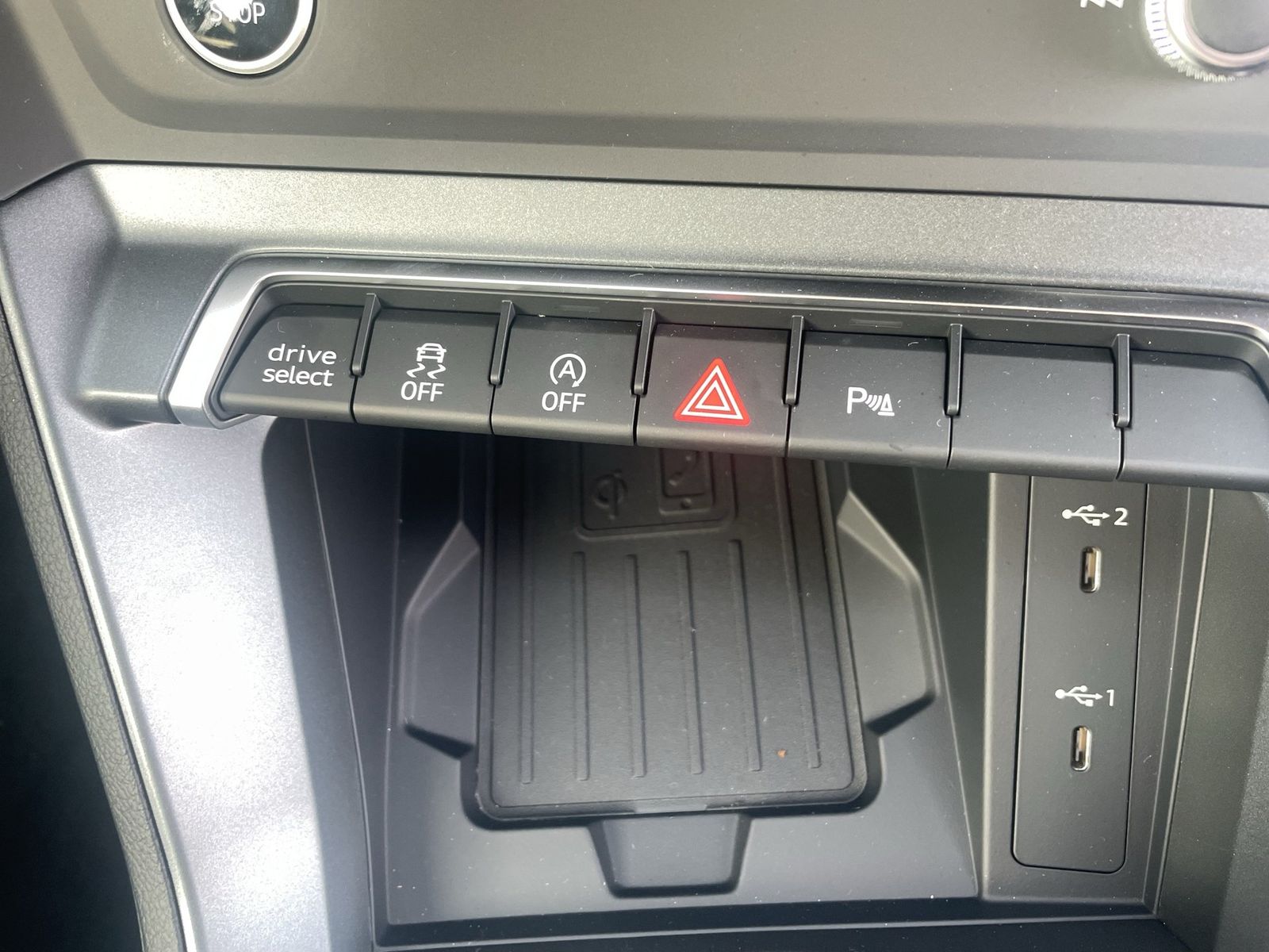 Audi Q3 Sportback 40TFSI S-Line Matrix|AHK|Pano