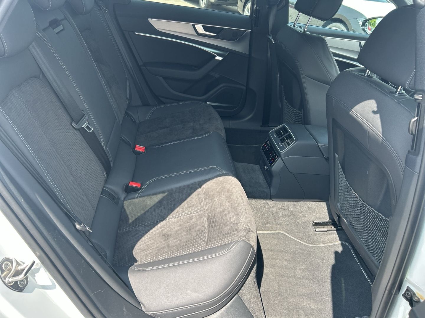 Audi A6 Avant 55 TFSI e sport qu - Samsaru's Car Outlet