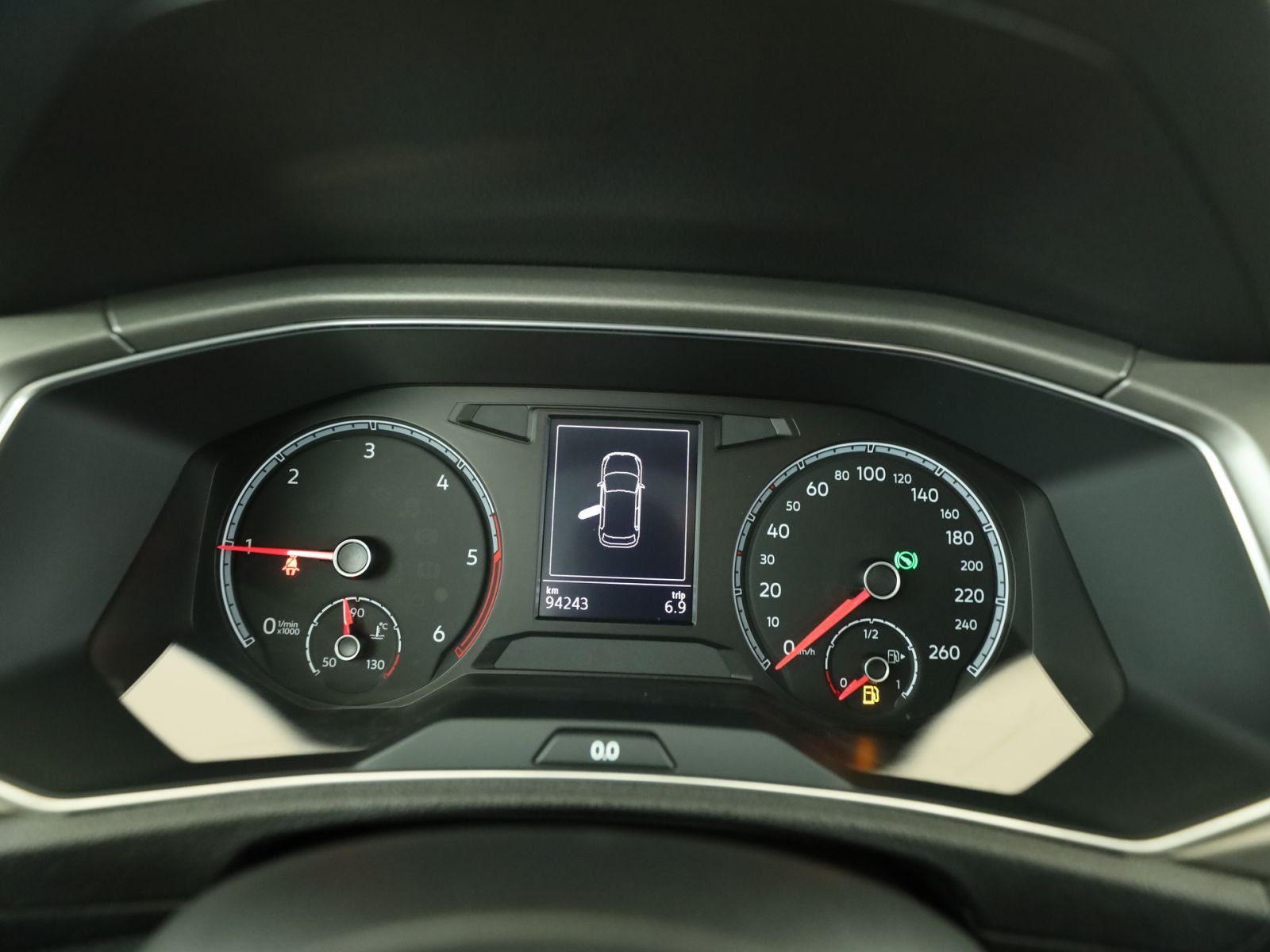Volkswagen T-Roc 2.0 TDI Style - Samsaru's Car Outlet