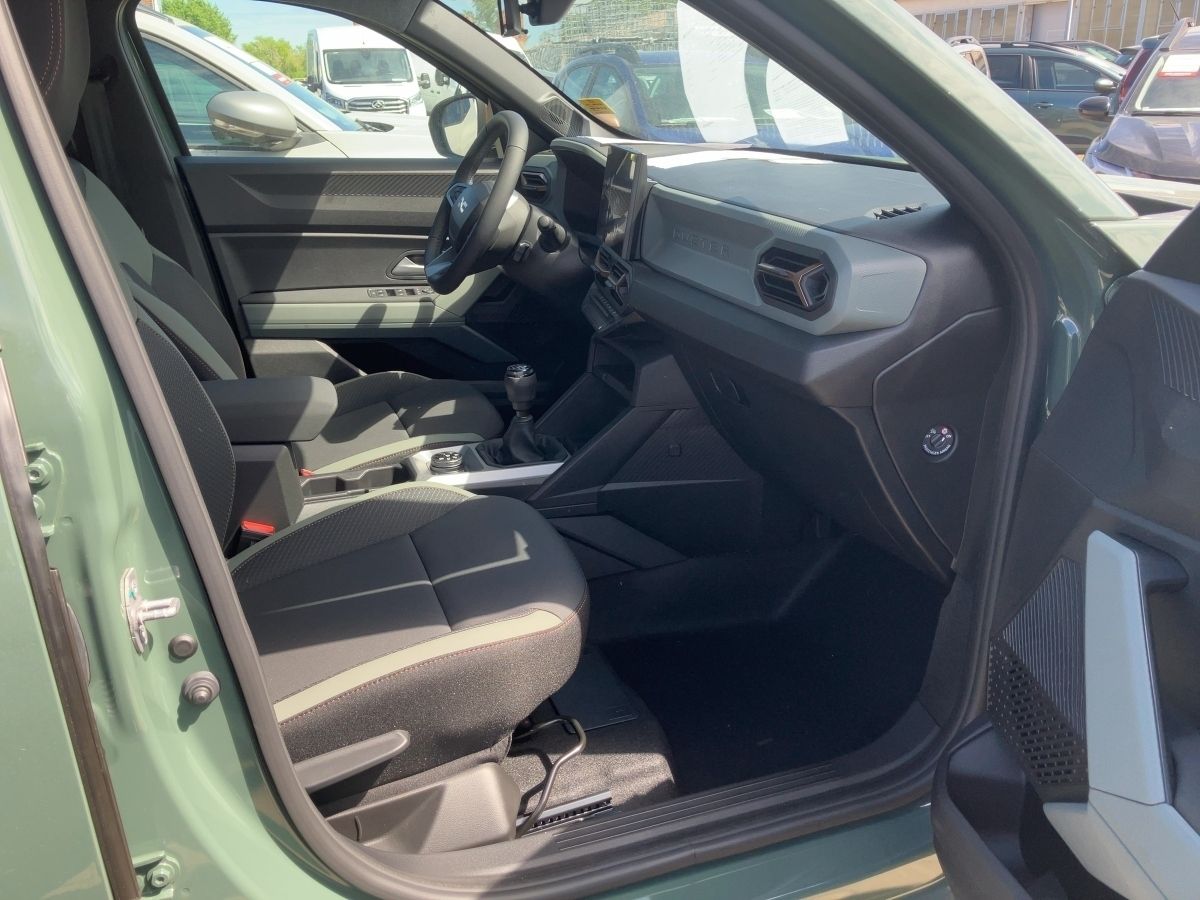 Dacia Duster Extreme TCe 130 4x4 - Samsaru's Car Outlet