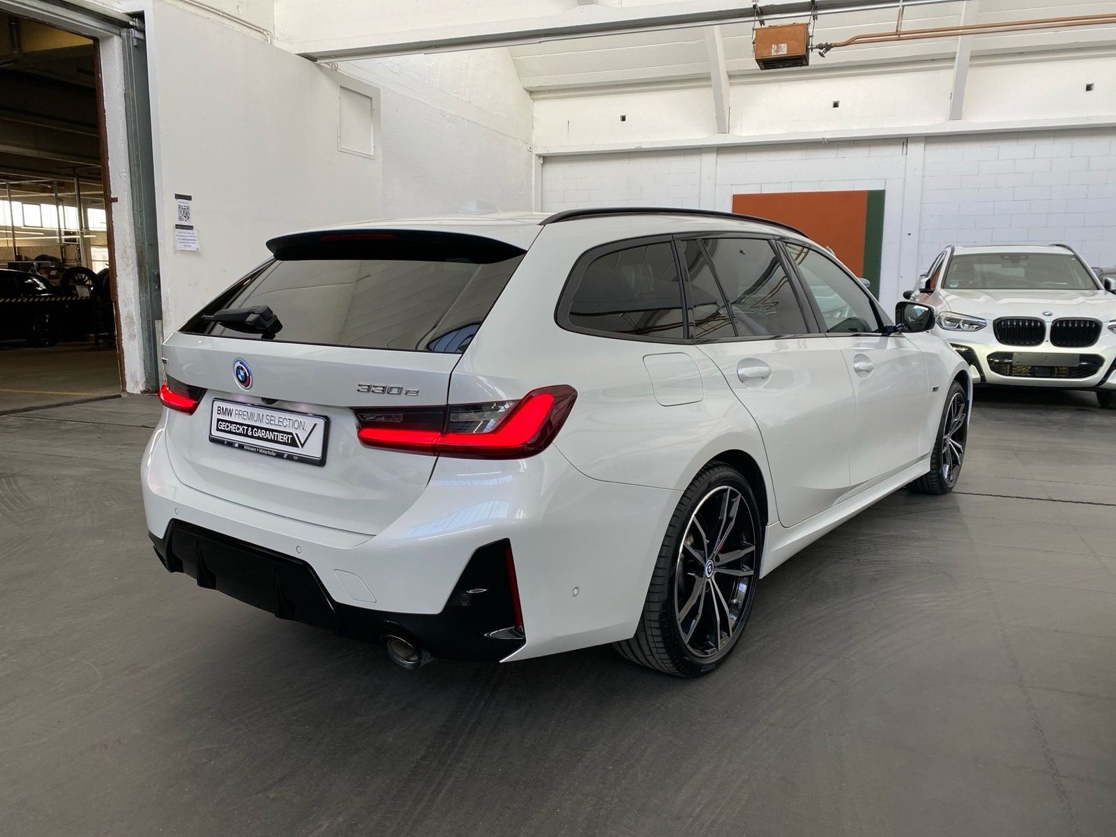 BMW 330e xDrive Touring M Sport LC Prof. ACC H/K AHK
