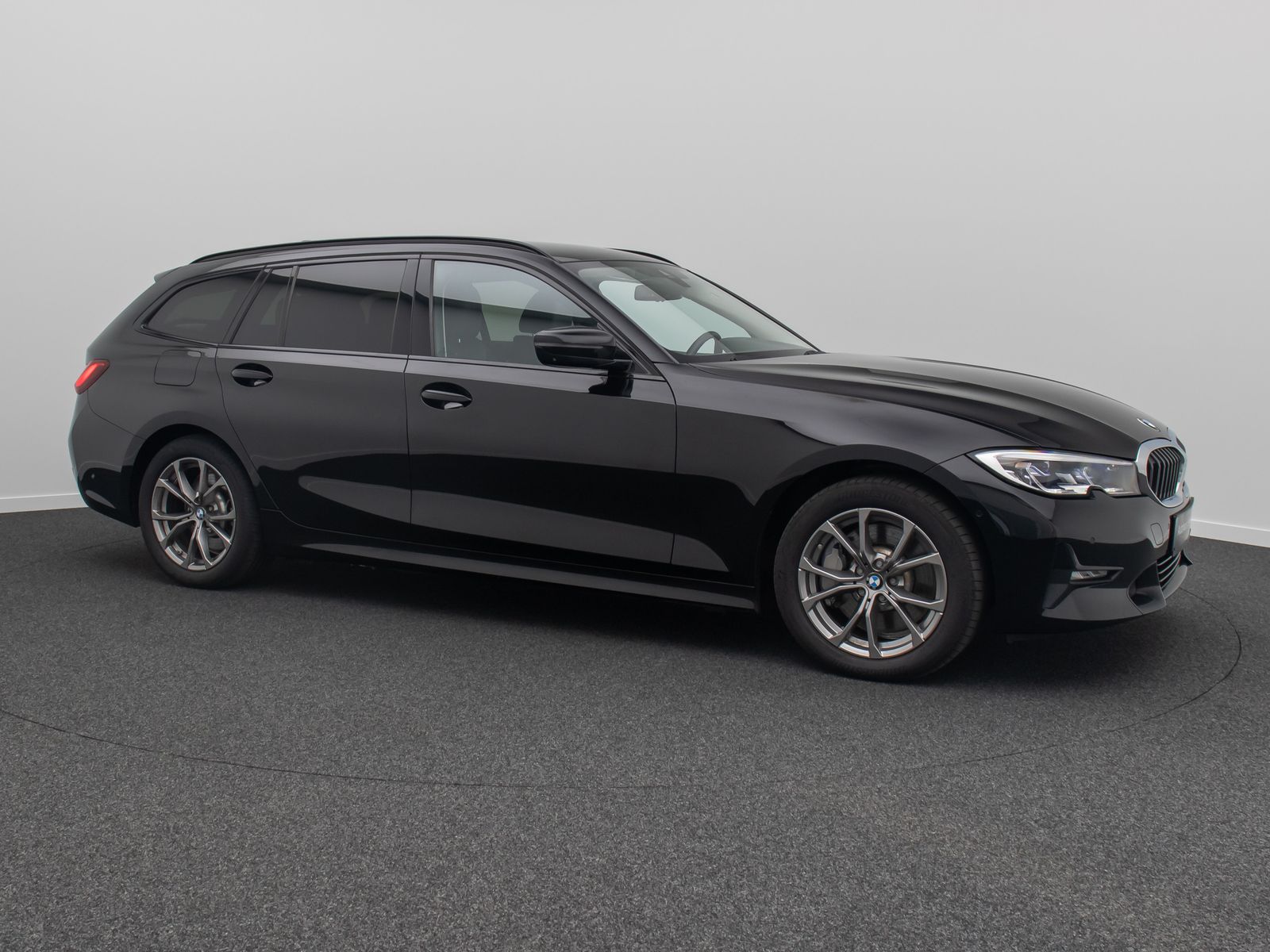 BMW 330e Sport Line - Samsaru's Car Outlet