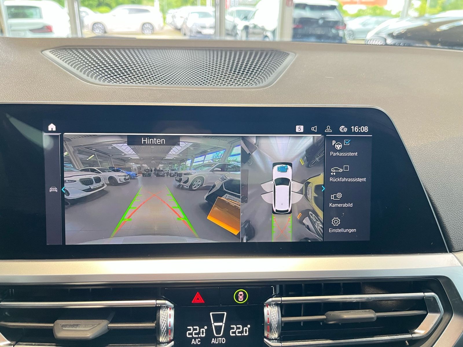 BMW 330e xDrive Touring M Sport AHK/HuD/Laser/HiFi/A