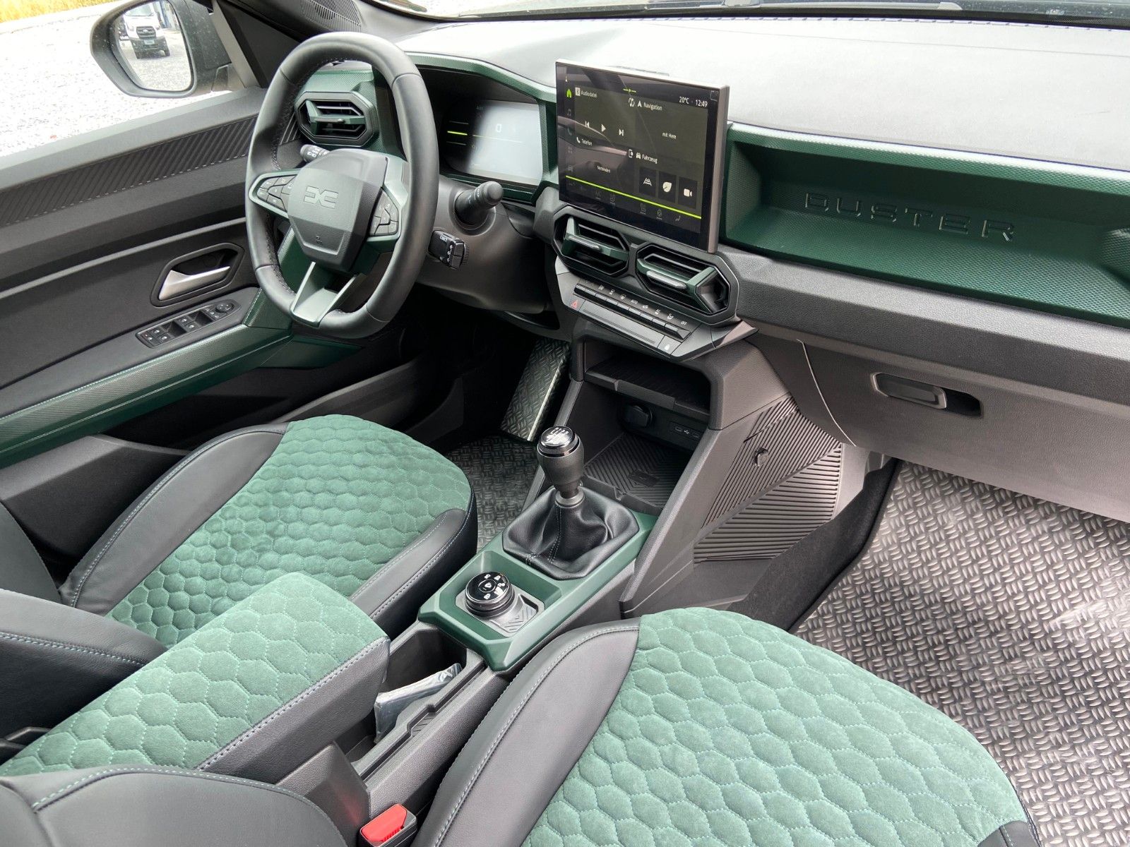 Dacia Duster Extreme TCe 130 4WD - Samsaru's Car Outlet
