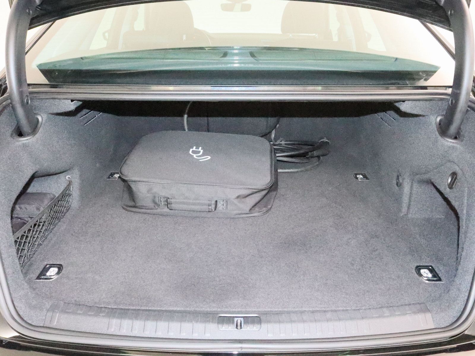 Audi A6 Lim. 50 TFSI e quattro design - Samsaru's Car Outlet