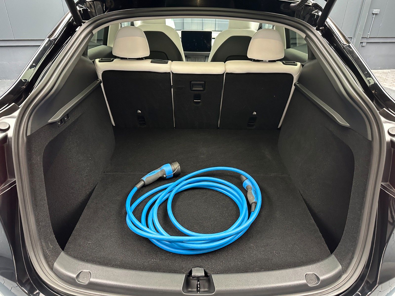 Tesla Model Y Performance Dual AWD*LEDER/Weiss*21Zoll*