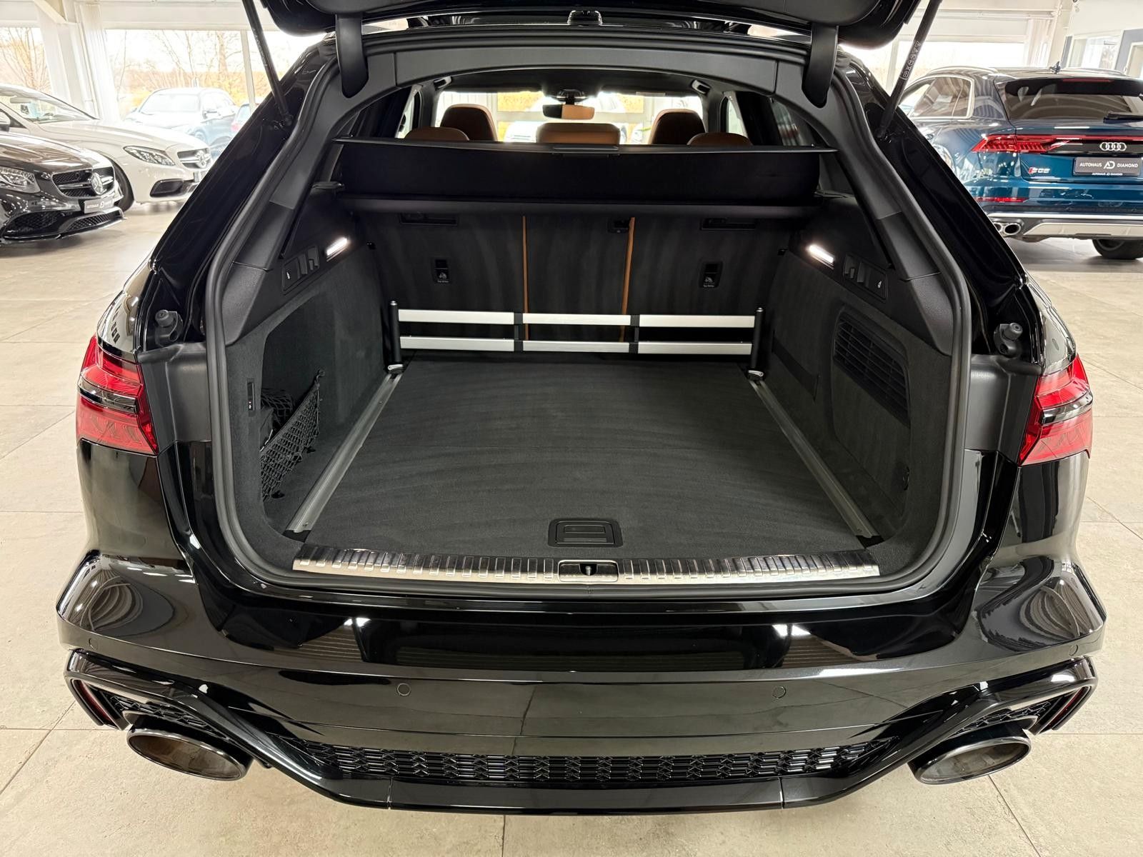 Audi Avant 4.0 TFSI quattro* KERAMIK *PANO *B&O*