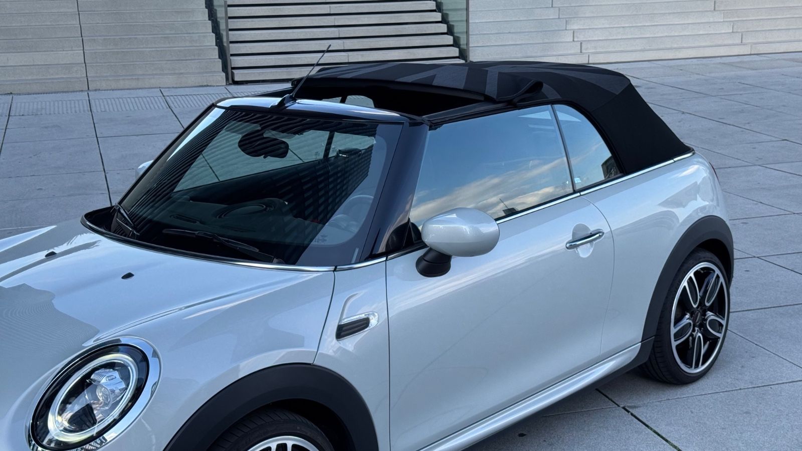 MINI Cabrio John Cooper Works - Samsaru's Car Outlet