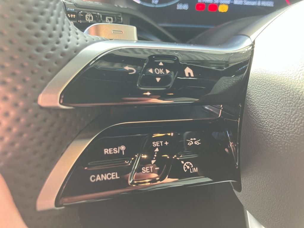 Mercedes-Benz GLC 300 4M AMG*AHK*Night*Sound*Pano-Dach*LED*KAM