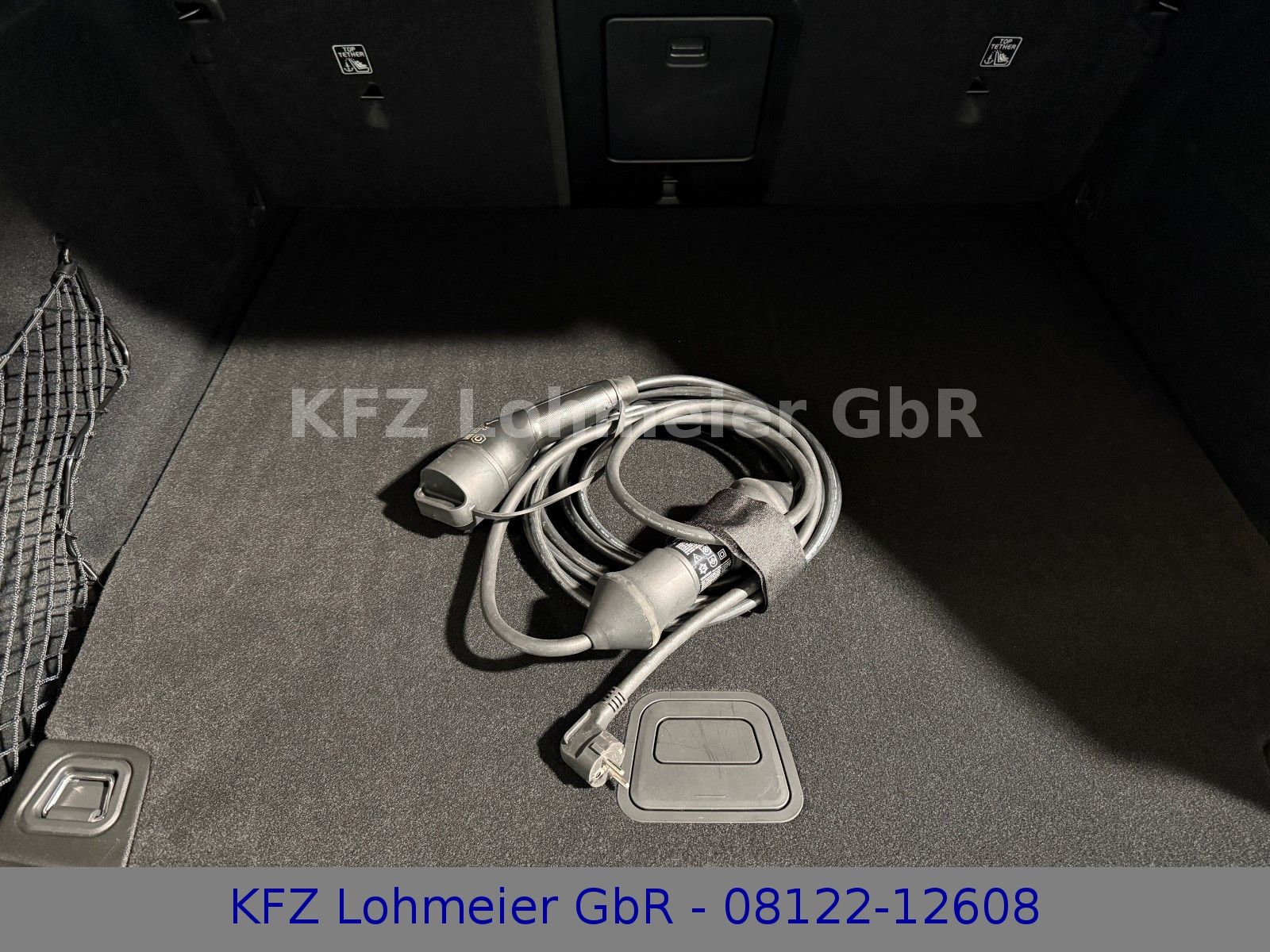 Volvo XC60 R Design Recharge Plug-In Hybrid AWD *Voll*