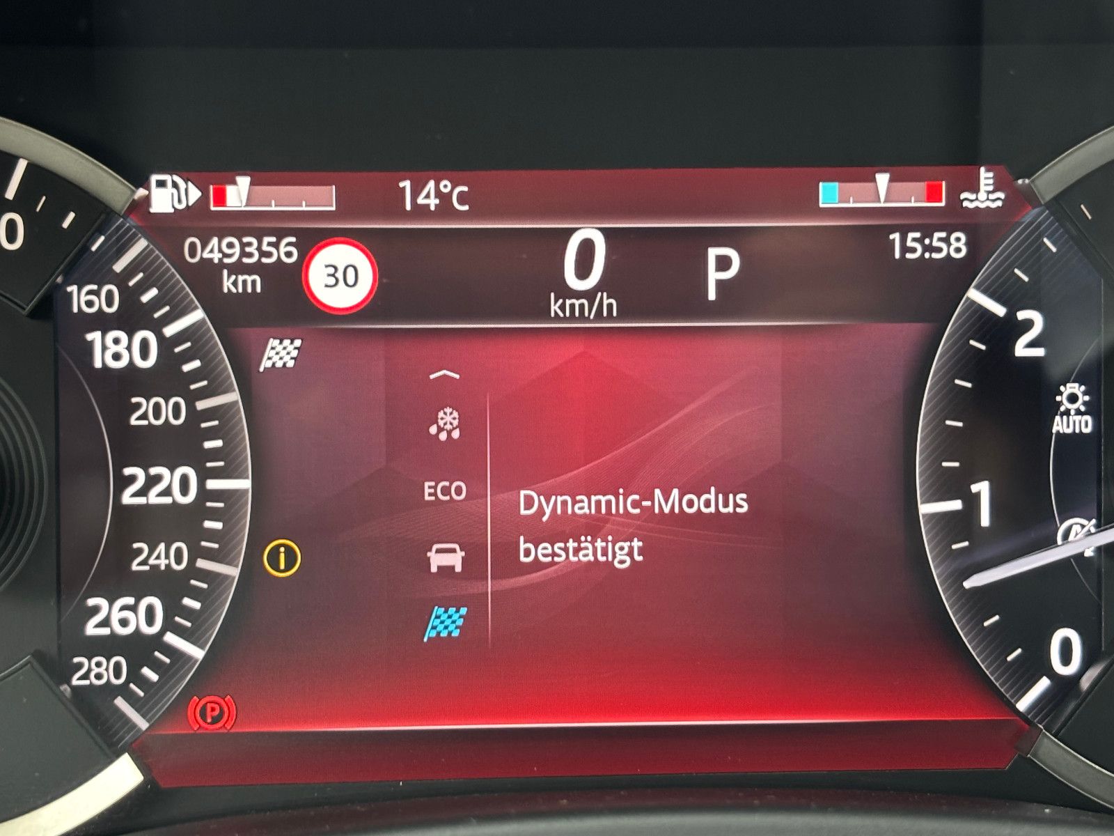 Jaguar XE R-Dynamic Black/360''KAM/PANO/EXCLUSIV/MERIDI