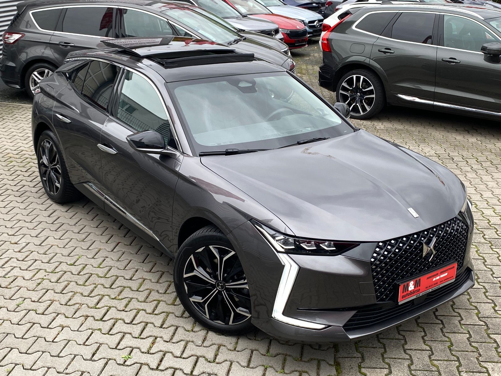 DS Automobiles DS4 Étoile Nappa DriveAssist-2.0/Pano/360°/Focal