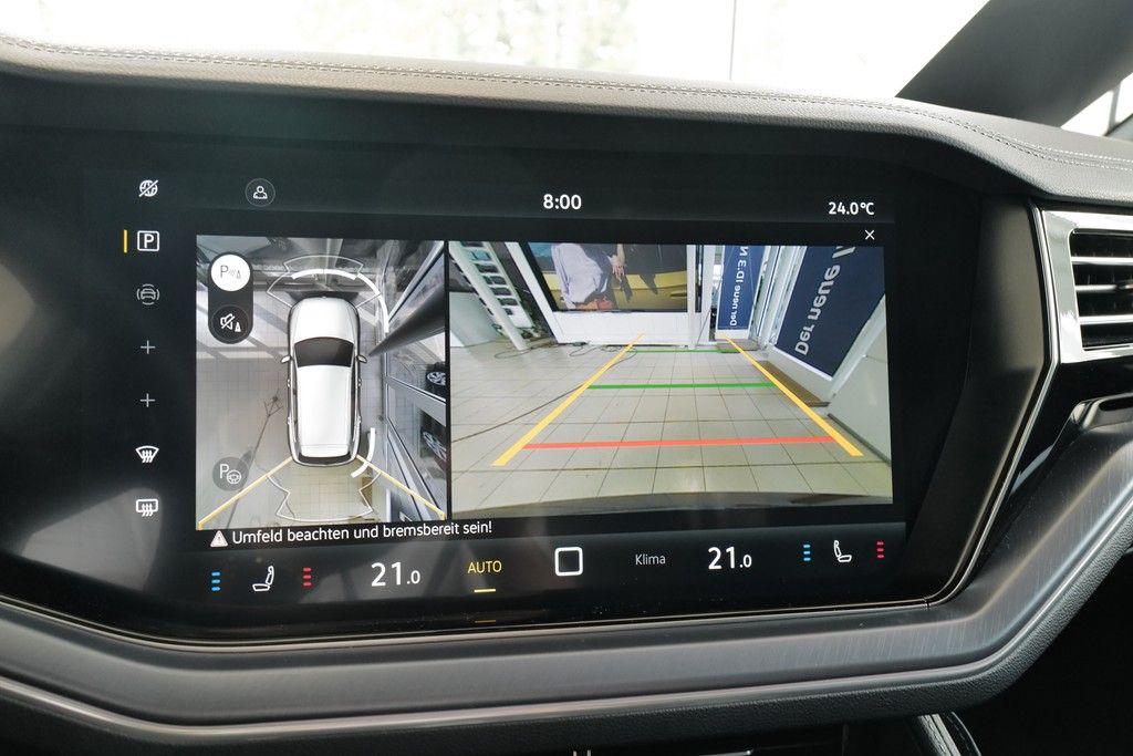Volkswagen Touareg 3.0TDI R-Line BlackStyle Pano 360° Dynau