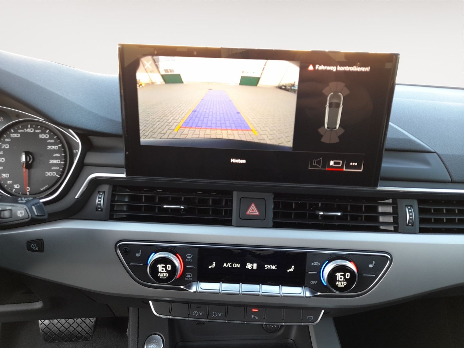 Audi A4 35 2.0 TDI Avant advanced - Samsaru's Car Outlet