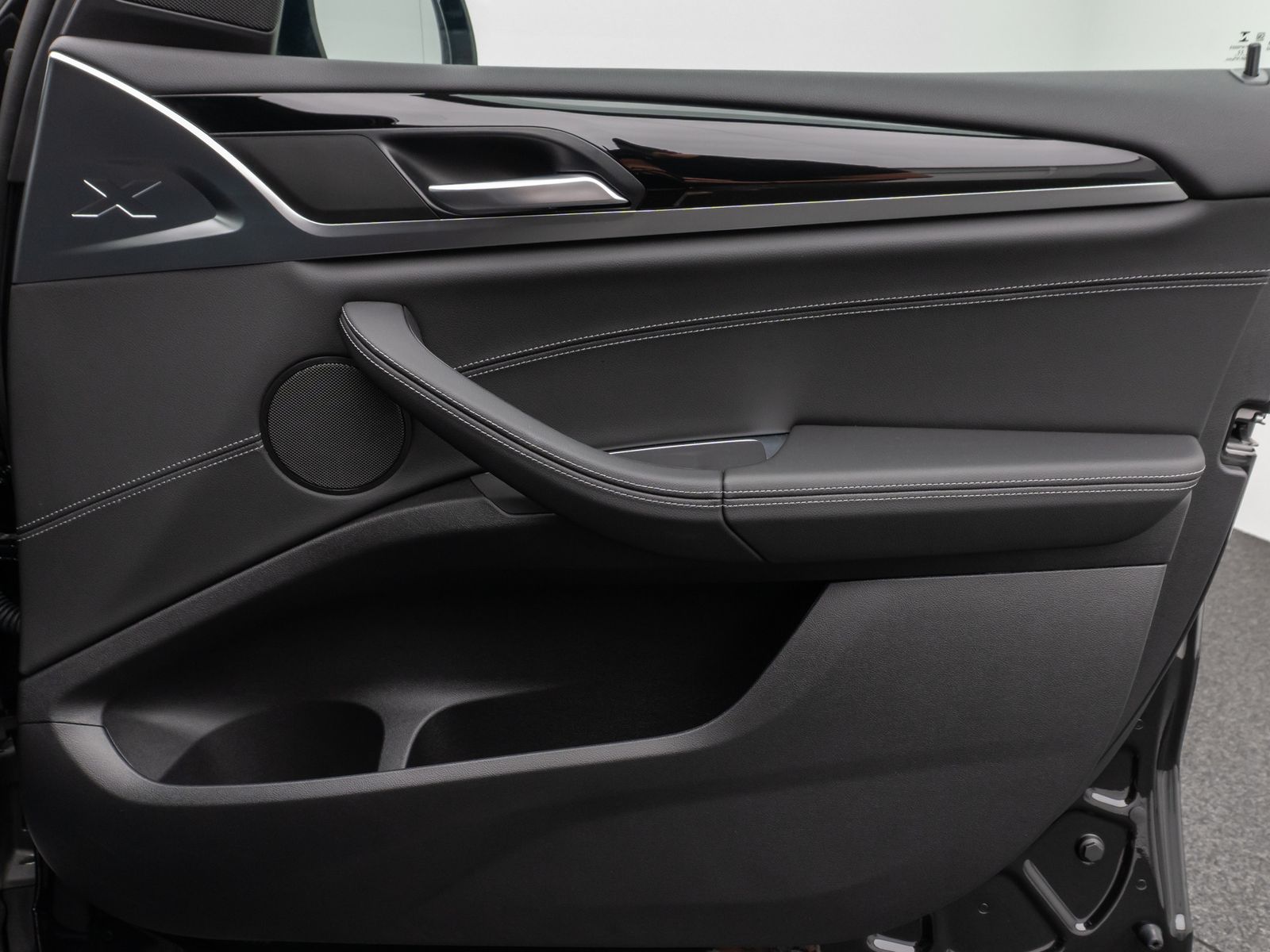 BMW X3 xD30e Sport - Samsaru's Car Outlet