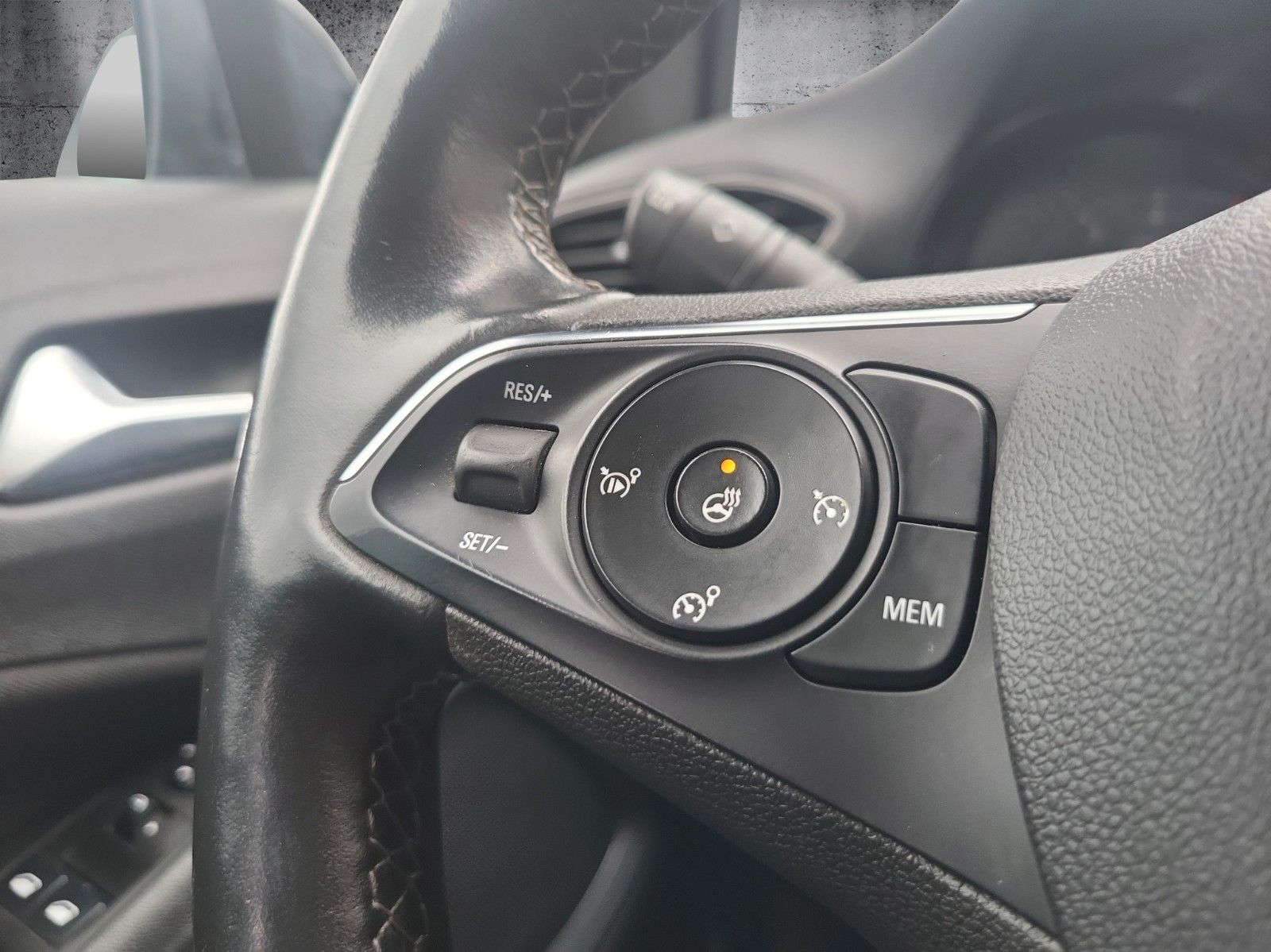 Opel Crossland X Edition - Samsaru's Car Outlet
