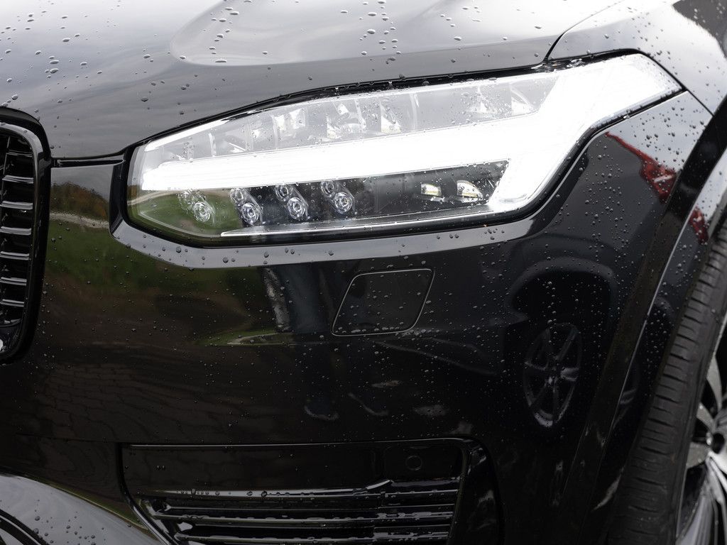 Volvo XC90 T8 Plus Dark Recharge AWD STANDHZ LED PANO
