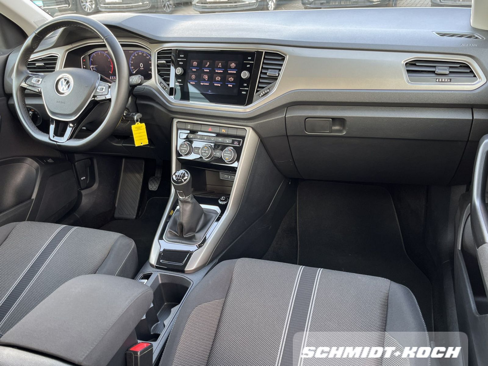 Volkswagen T-Roc 1.0 TSI Style - Samsaru's Car Outlet