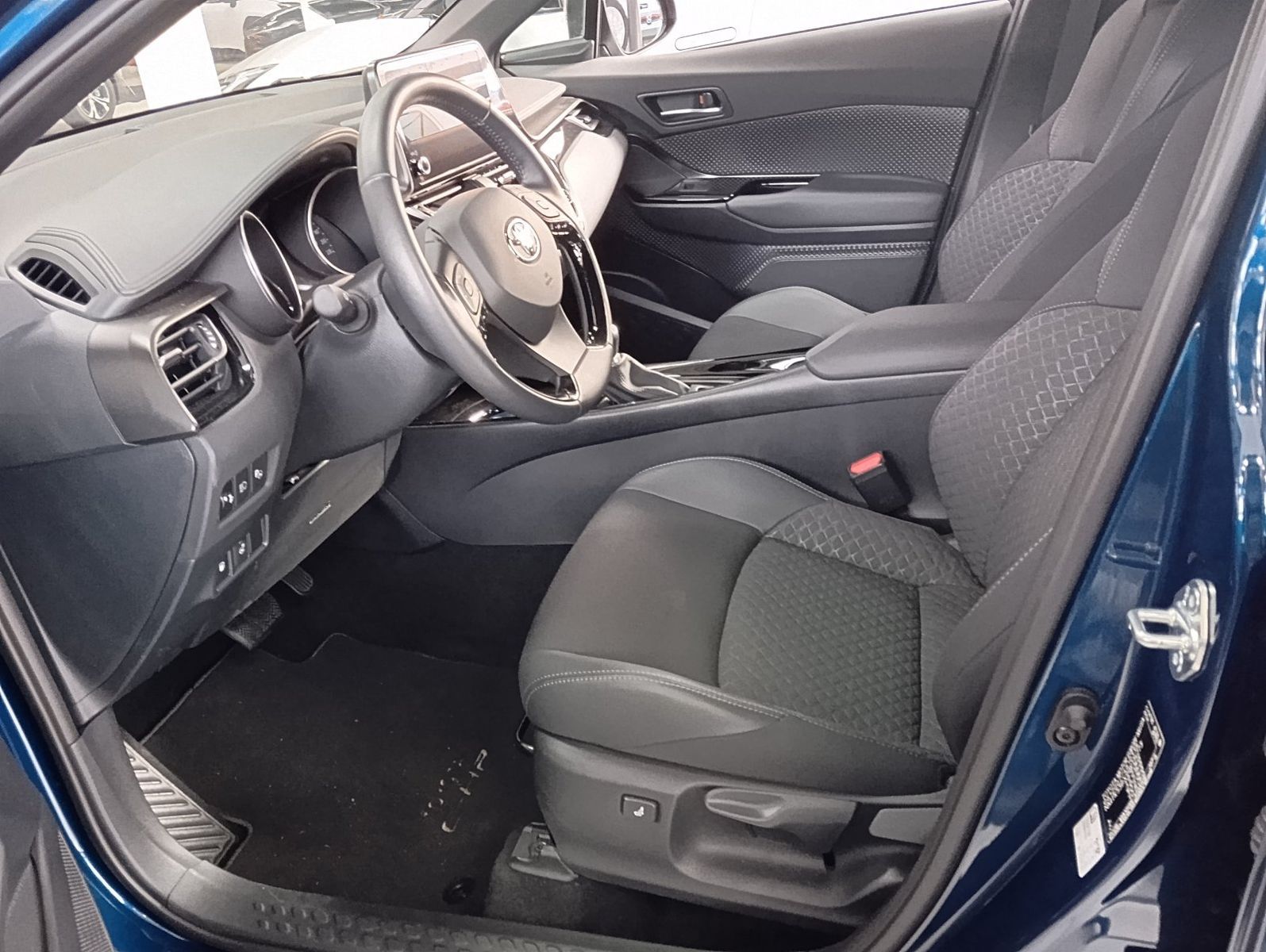 Toyota C-HR 2.0l Hybrid Automatik Team D, Toter Winkel