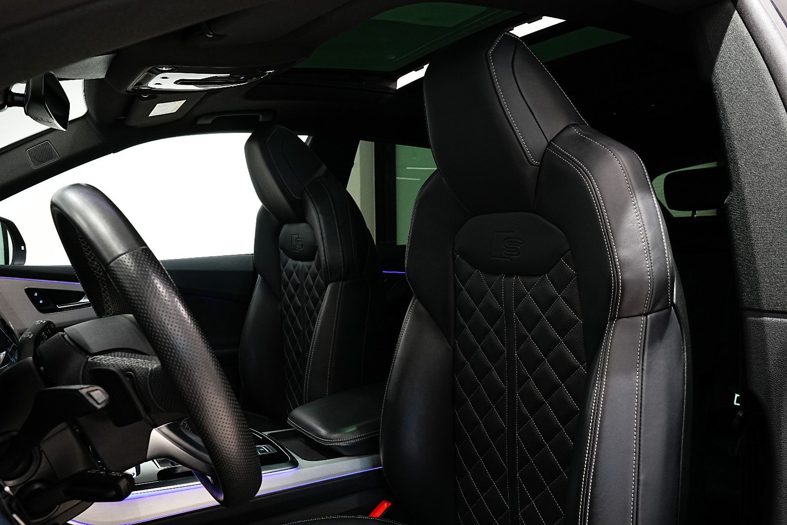 Audi Q8 50 S-LINE|ACC|HUD|LUFTF|MASSAG|PANO|360°|B&O|