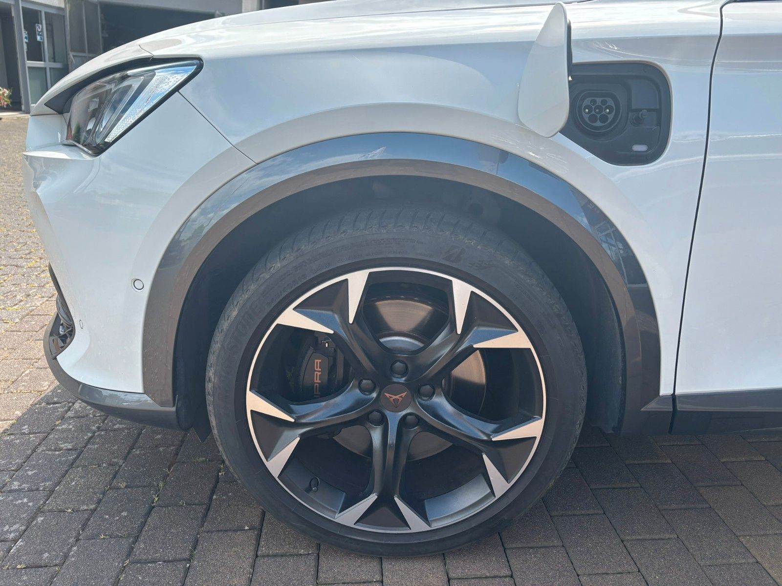Cupra Formentor VZ e-Hybrid - Samsaru's Car Outlet