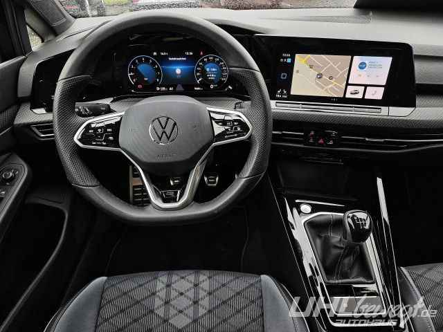 Volkswagen Golf VIII Variant R-Line 1.5 TSI - Samsaru's Car Outlet