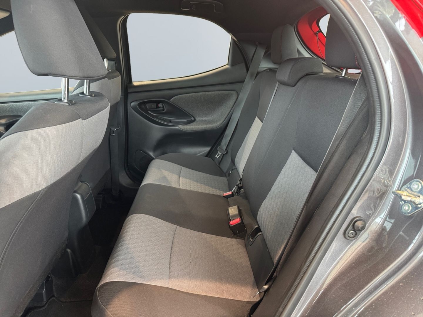 Toyota Yaris Hybrid 1.5 Tokyo Spirit *LED*CarPlay*RCam*