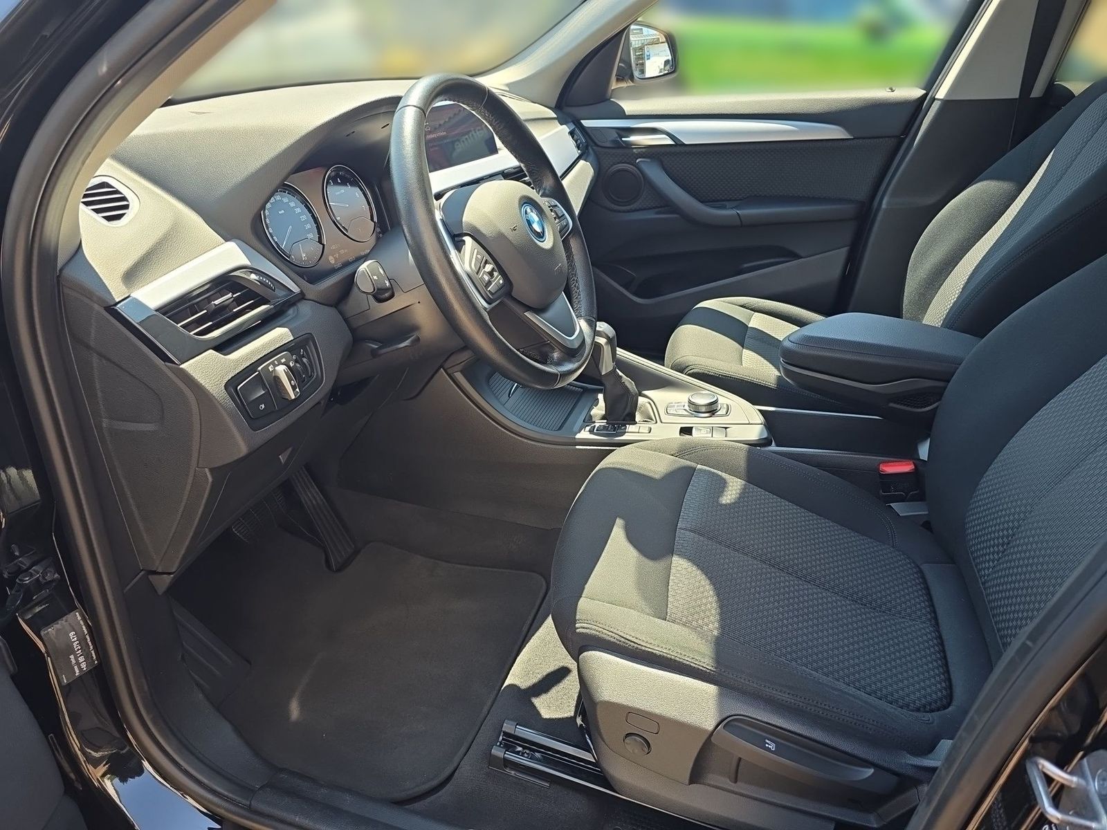 BMW X1 xDrive25e - Samsaru's Car Outlet