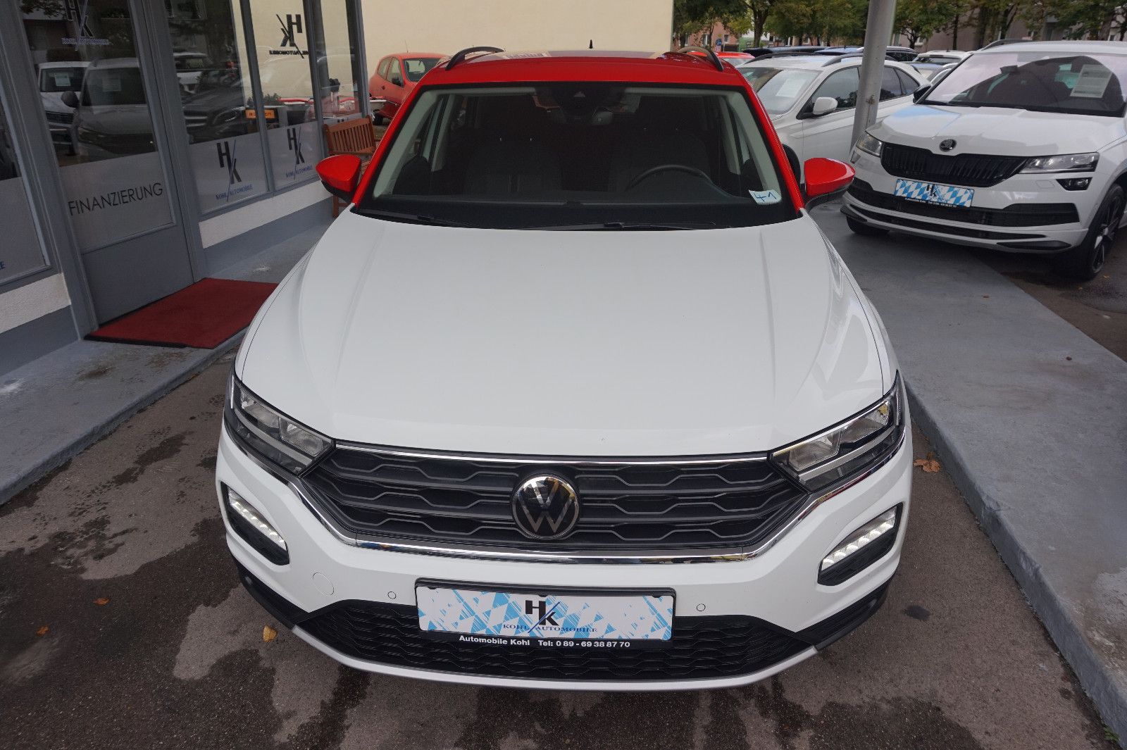 Volkswagen T-Roc Style - Samsaru's Car Outlet