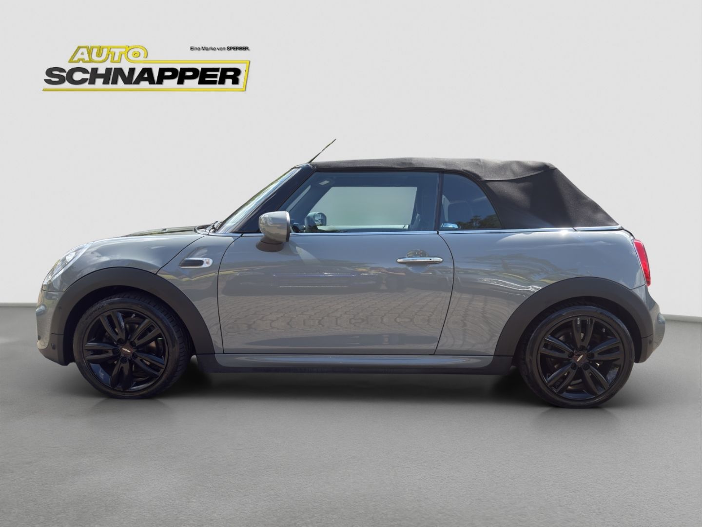 MINI Cooper Cabrio JCW - Samsaru's Car Outlet