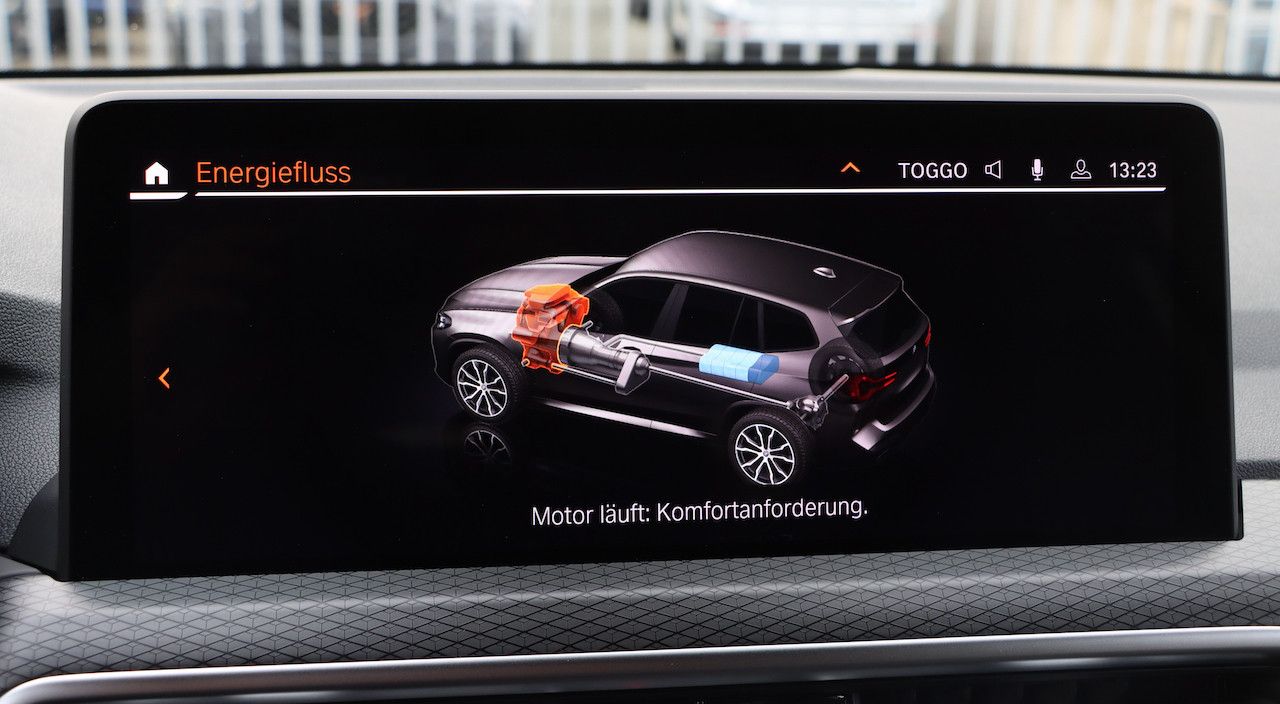 BMW X3 xDr 30d/M-SPORT/21Z/AHK/StHz/INDIVIDUAL/ACC/