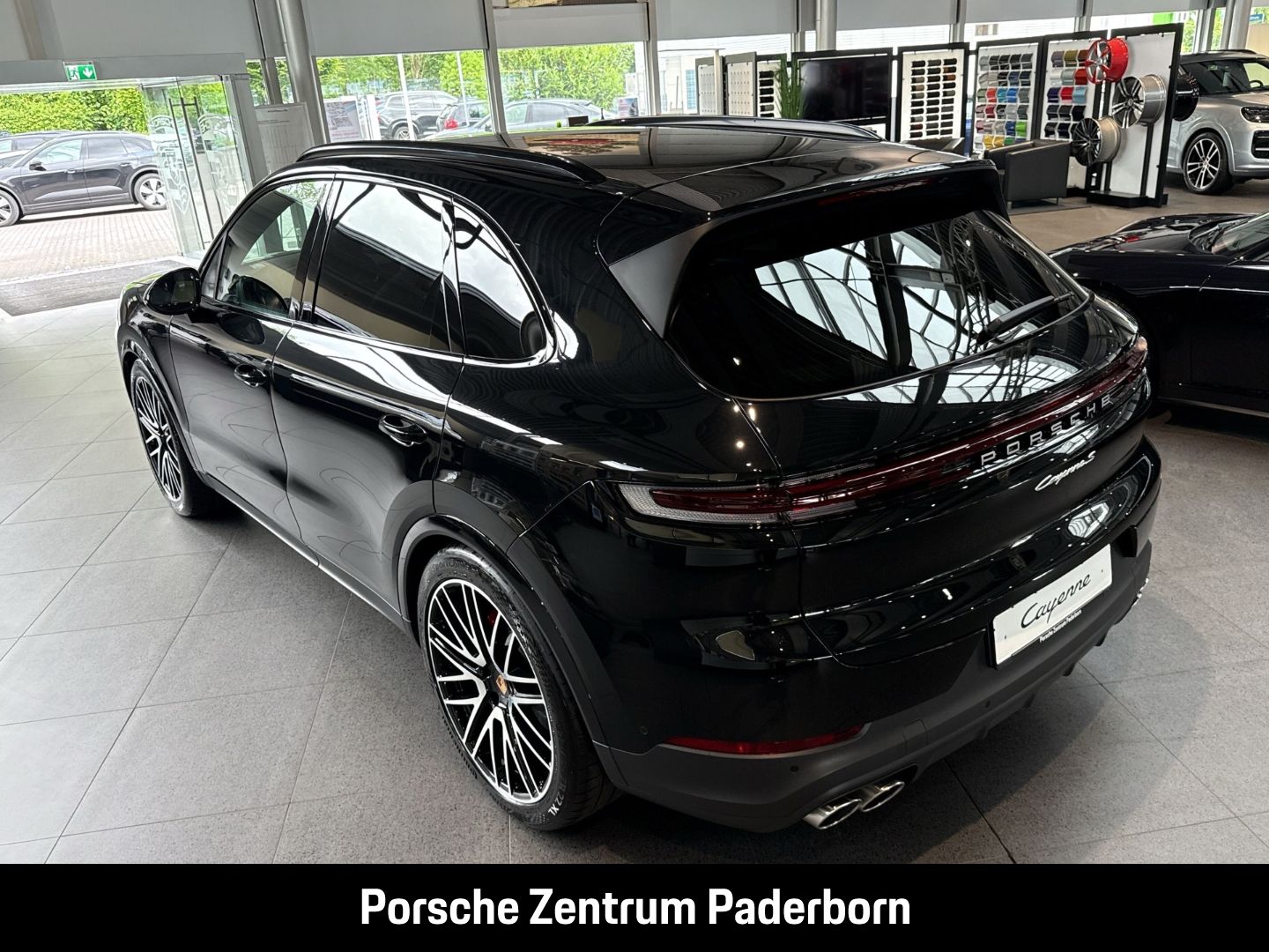 Porsche Cayenne S LED-Matrix Sport-Chrono Surround-View