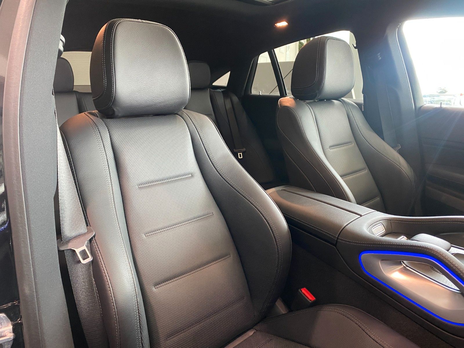 Mercedes-Benz GLE 450d AMG NightP Airm. Sbel Pano HUD DTR AHK