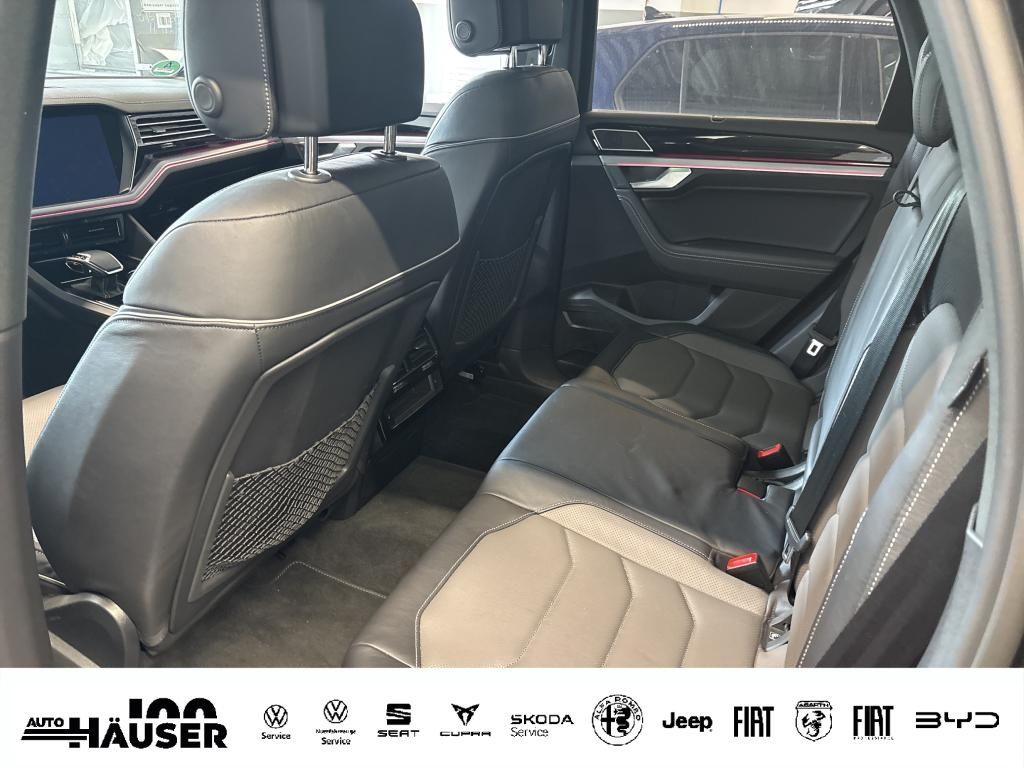 Volkswagen Touareg R-Line 3.0l V6 TDI SCR 4Motion AHK PANO