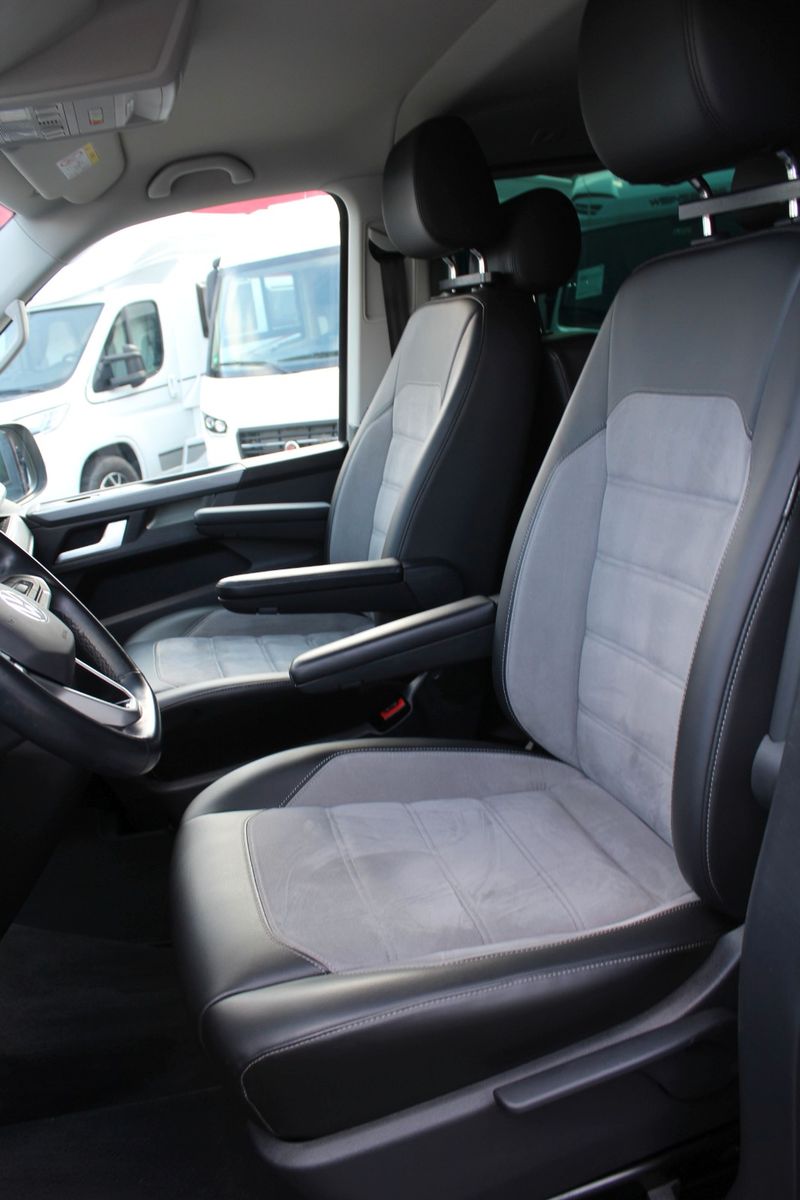 Volkswagen T6.1 Multivan 4MOTION - Samsaru's Car Outlet