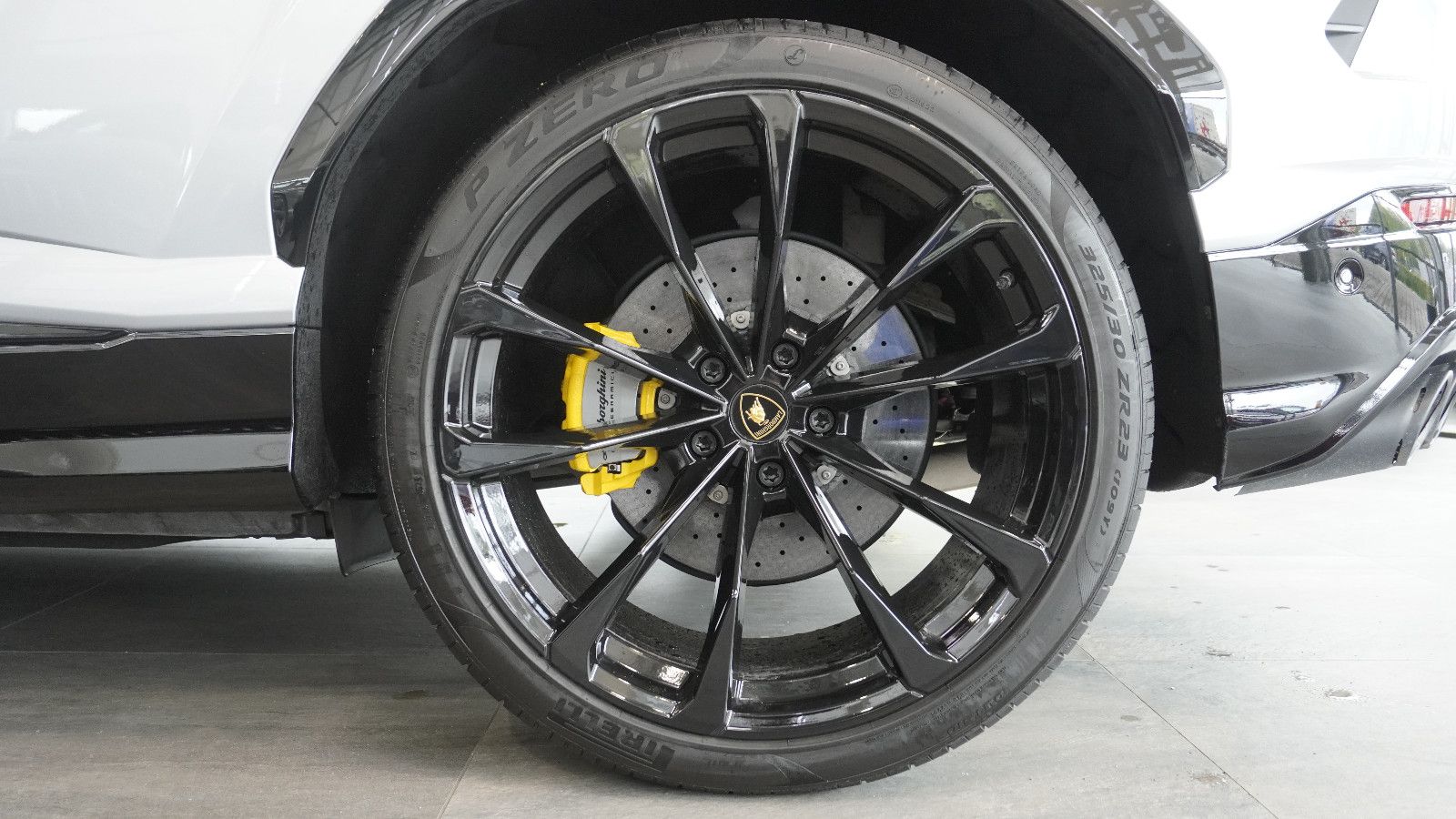 Lamborghini Urus  4.0 V8 Sport*PANO*SOFT*B&O*23"