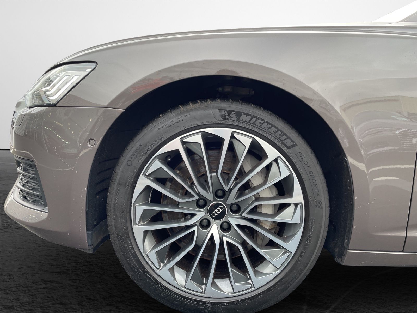 Audi A6 Avant 50 TFSI e S tronic quattro - Samsaru's Car Outlet