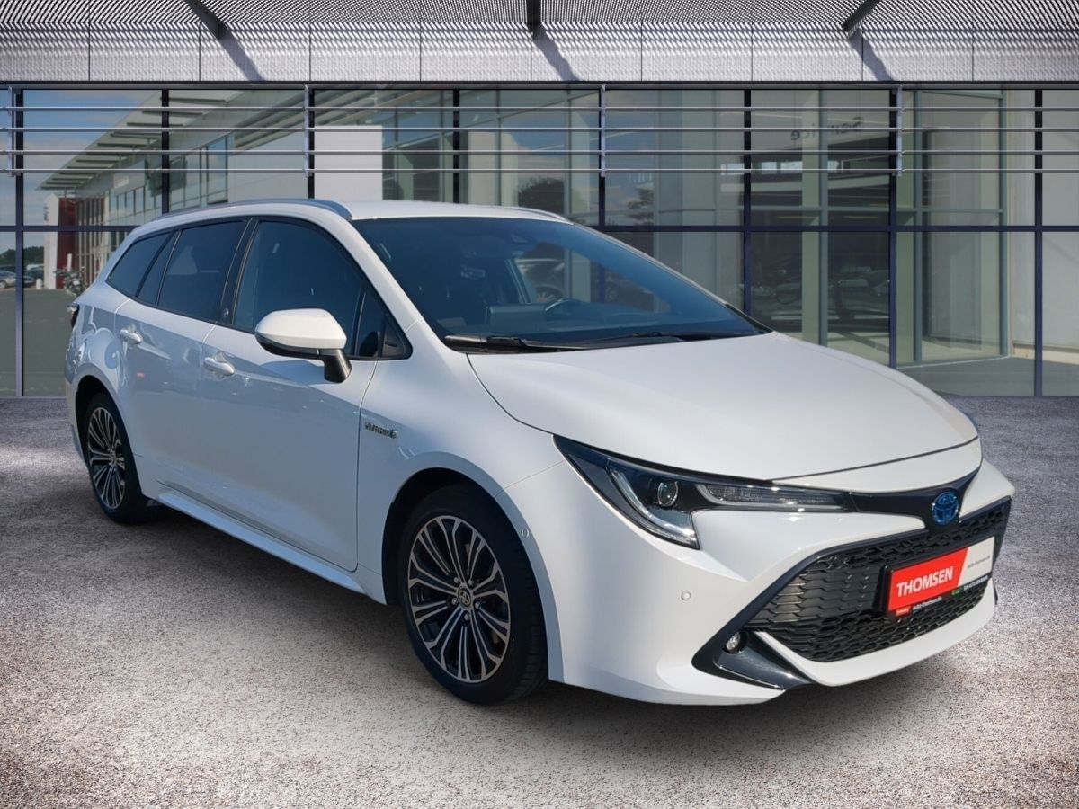 Toyota Corolla Touring Sports 2.0 Team - Samsaru's Car Outlet