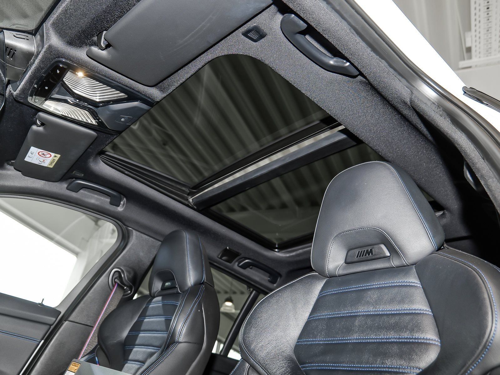 BMW 330i xDrive Touring M-Sport Pro - Samsaru's Car Outlet