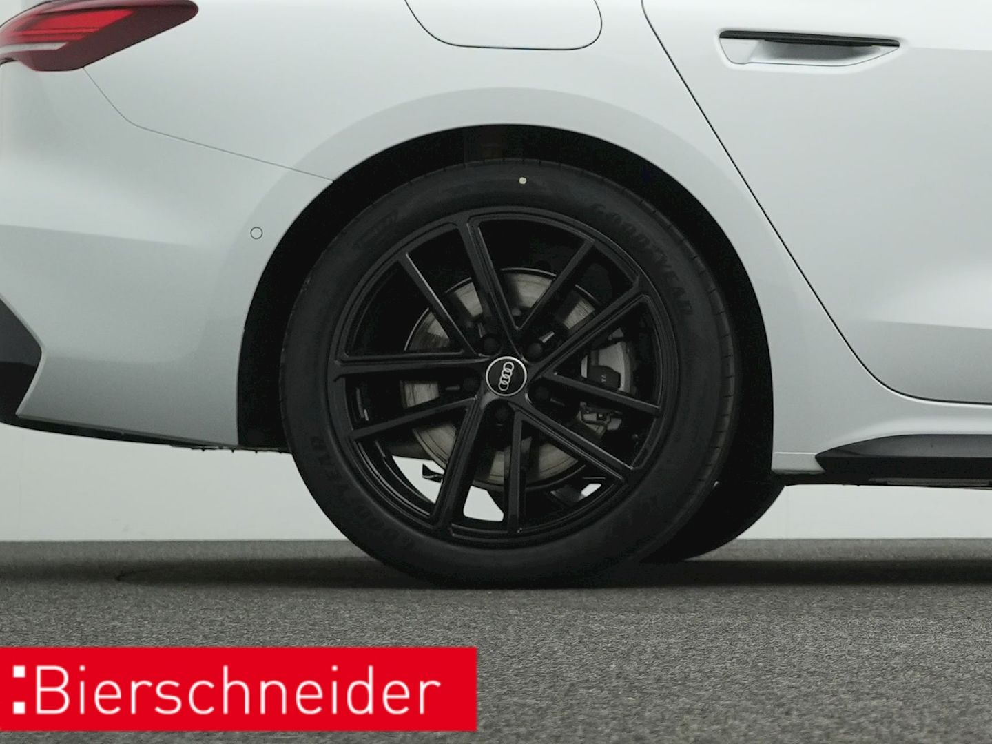 Audi A5 Avant TDI S-tronic quattro s-line 5.-J.-GAR T