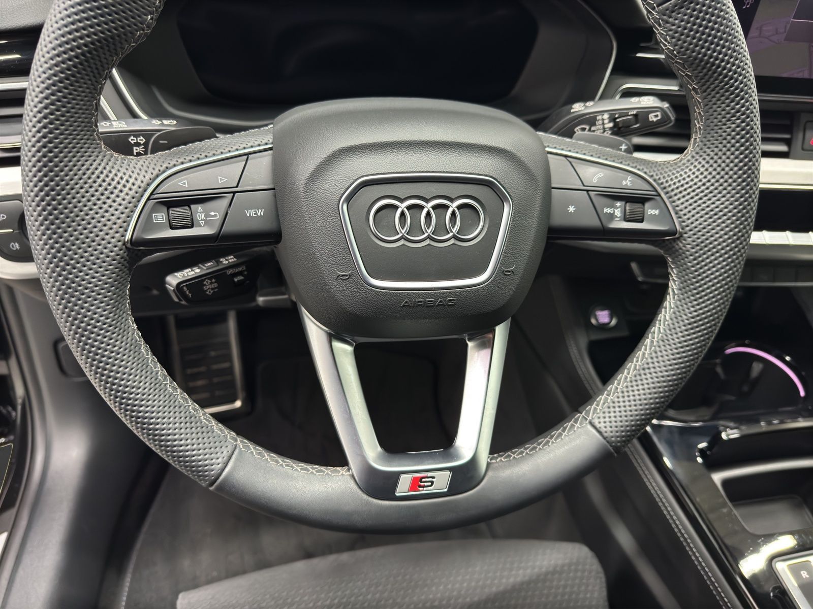 Audi A4 Avant 40 TFSI Q 2x S LINE AHK MATRIX-LED LM19