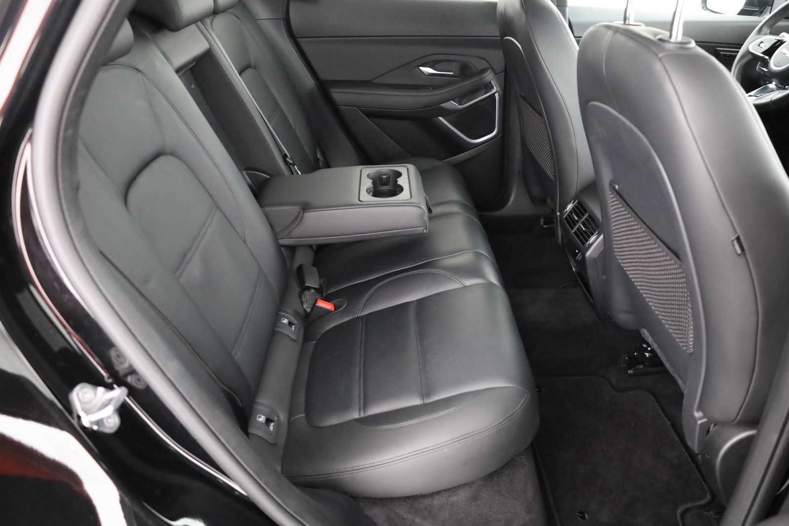 Jaguar E-PACE 2.0 Aut. AWD LED Panorama Memory 360° ACC